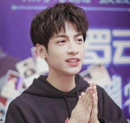 娱乐男明星爆料大全最新,男明星爆料大全大揭秘